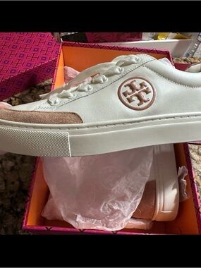 Tory Burch color block Leather Low-Top Sneaker - New!